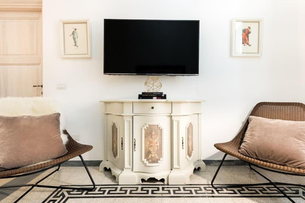 Modern Comfort, Poetic Charm Рим Екстер'єр фото